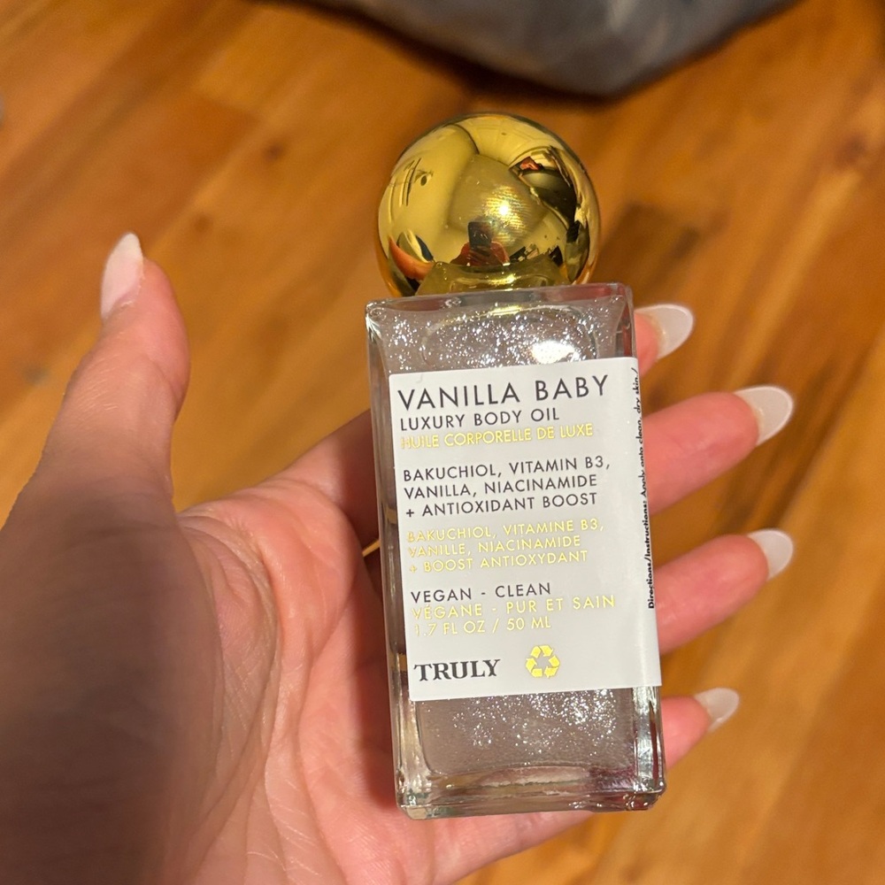 TRULY Vanilla Baby Luxury Body Oil with Gold Cap